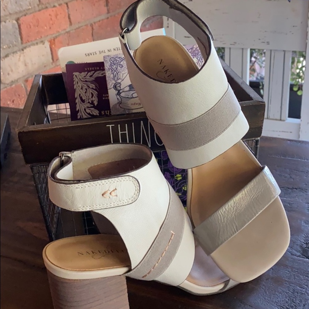 Naked feet shoes